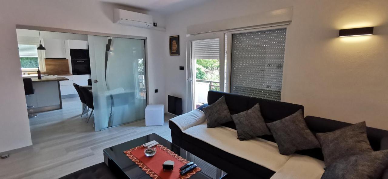 Apartman Perunika Selce Ngoại thất bức ảnh