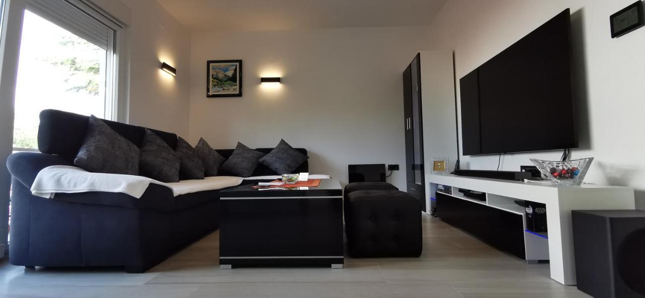 Apartman Perunika Selce Ngoại thất bức ảnh
