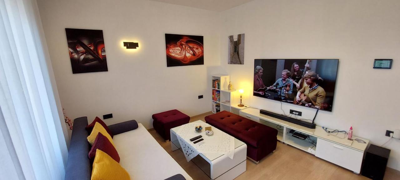 Apartman Perunika Selce Ngoại thất bức ảnh