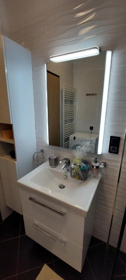 Apartman Perunika Selce Ngoại thất bức ảnh