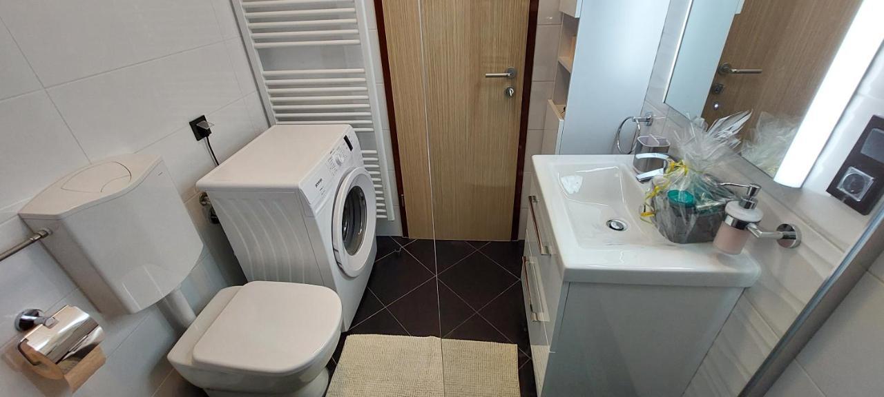 Apartman Perunika Selce Ngoại thất bức ảnh